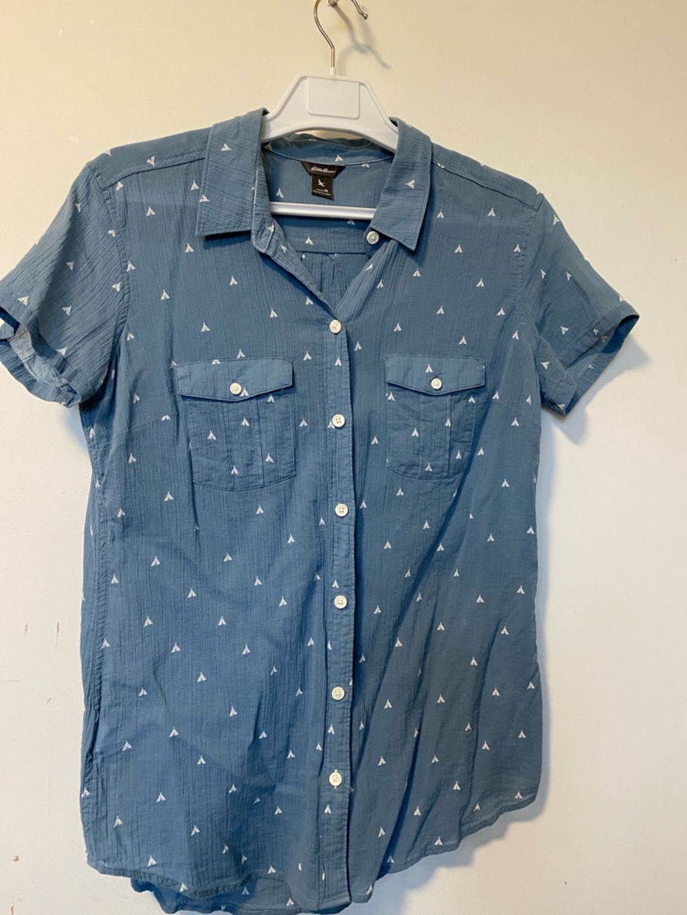 EDDIE BAUER- Women’s short sleeved shirt, cotton
